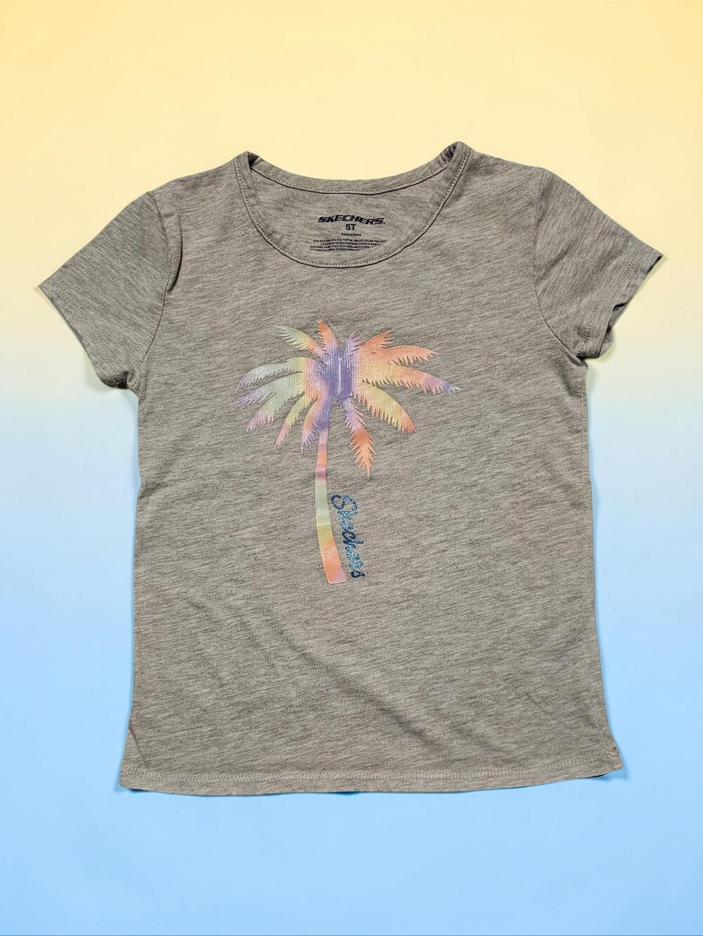 SKECHERS Gray Tee with Rainbow Palm Tree Graphic. Size 5T. Excellent Condition!